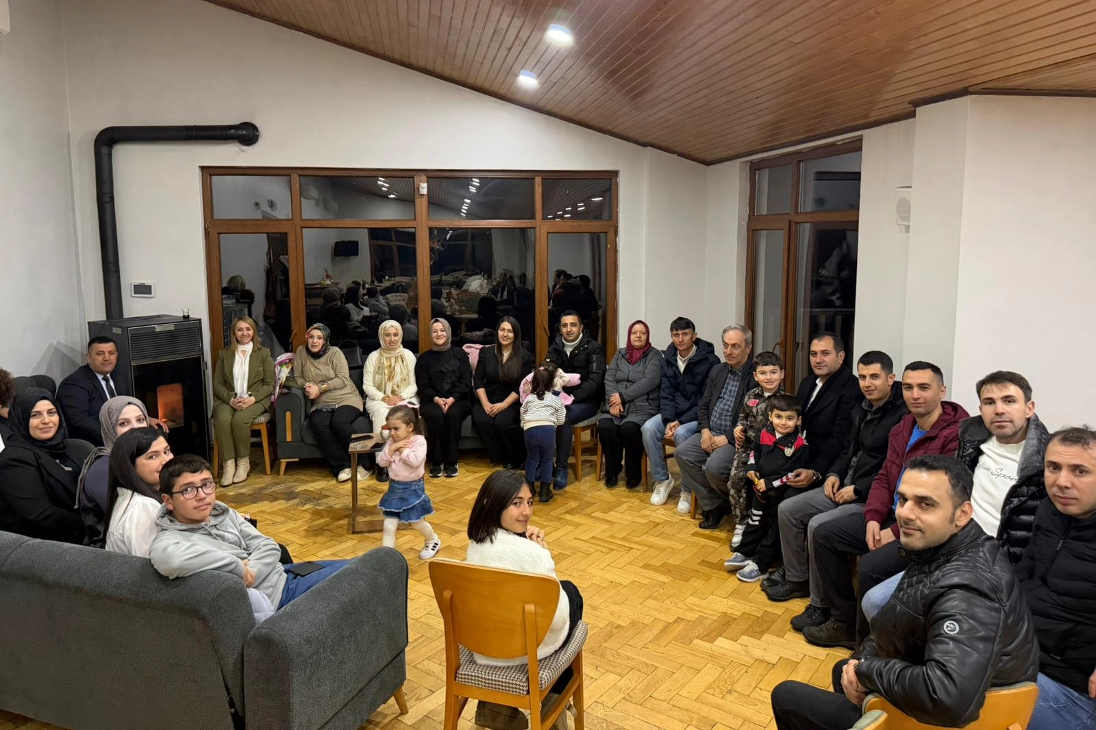 Bilecik Pazaryeri’nde emniyet mensupları doğayla buluştu