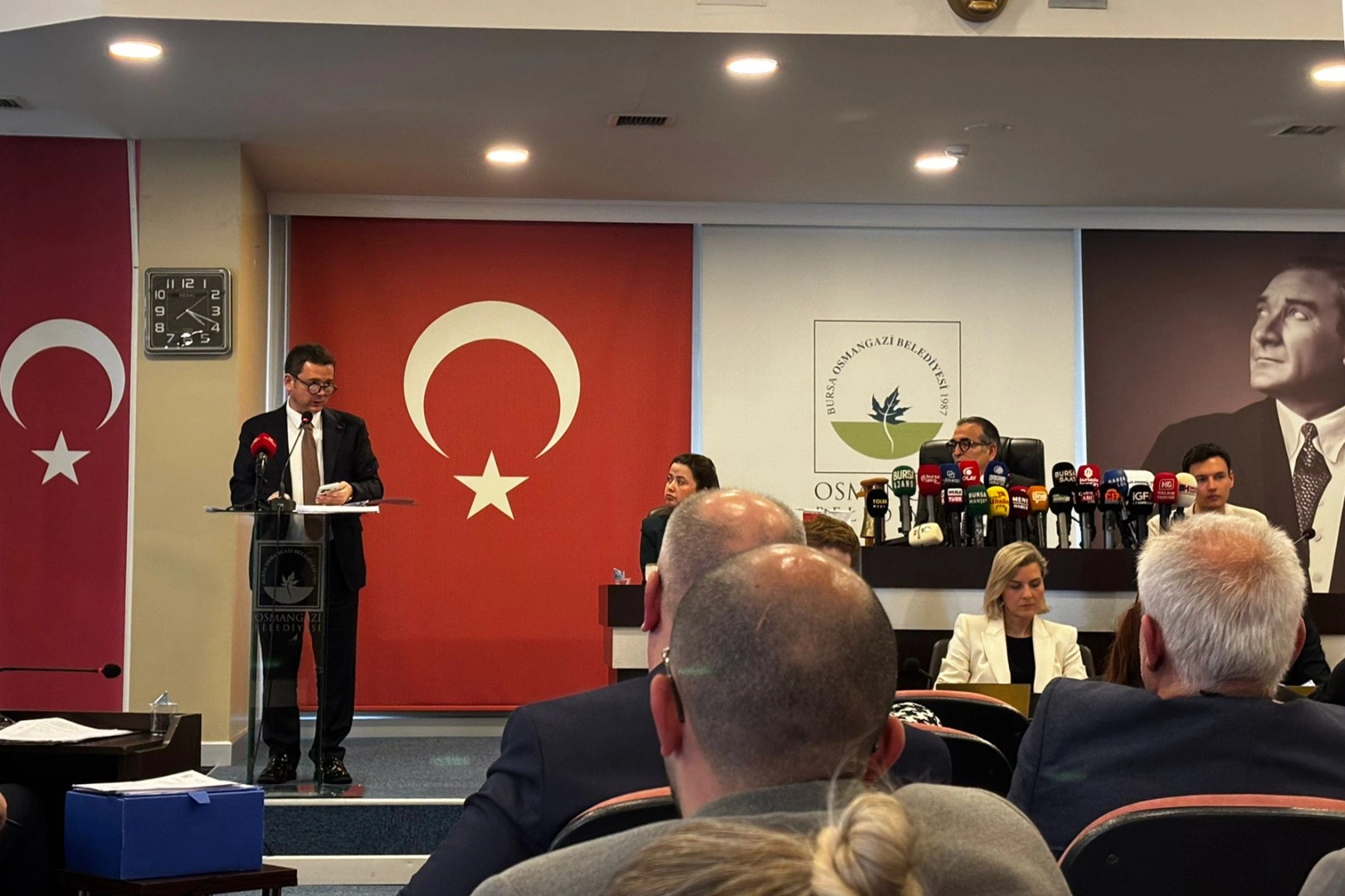 Bursa Osmangazi Meclisi’nde ‘demokrasi’ vurgusu