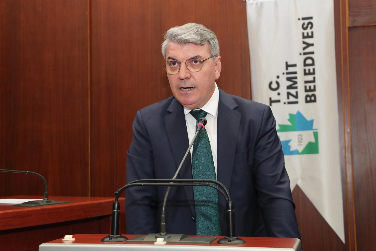 Denetim Komisyonu’ndan İzmit Belediyesi’ne tam not