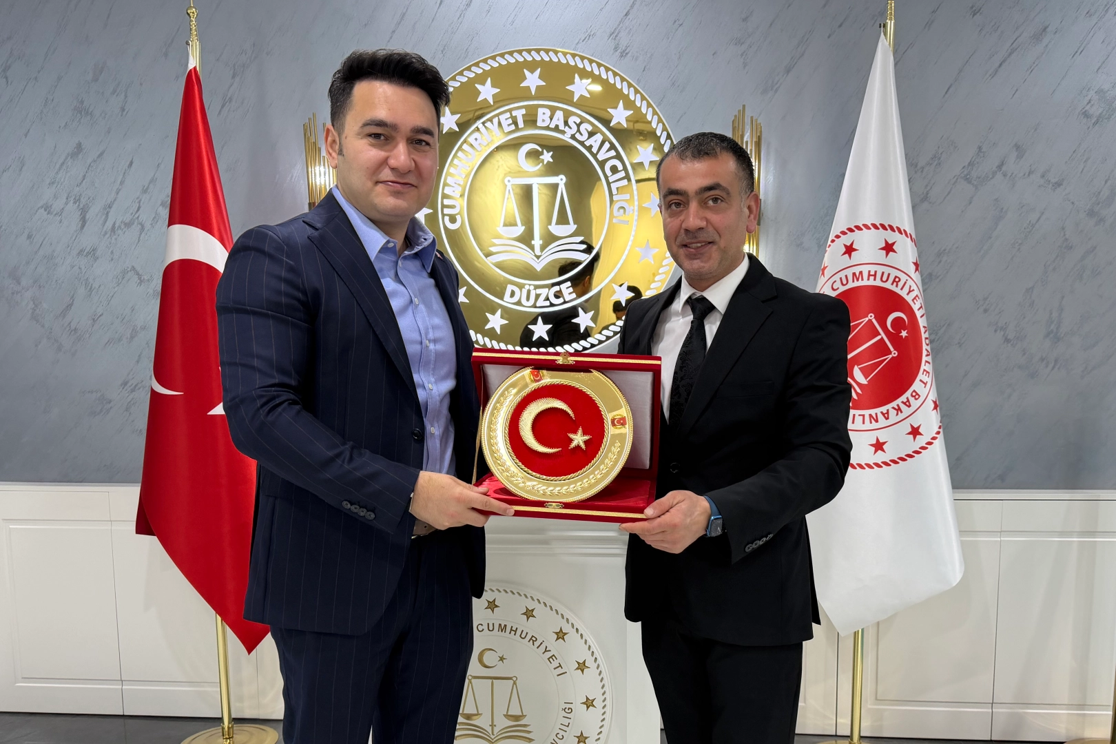 Düzce’de gazetecilerden Başsavcı Emre’ye ziyaret
