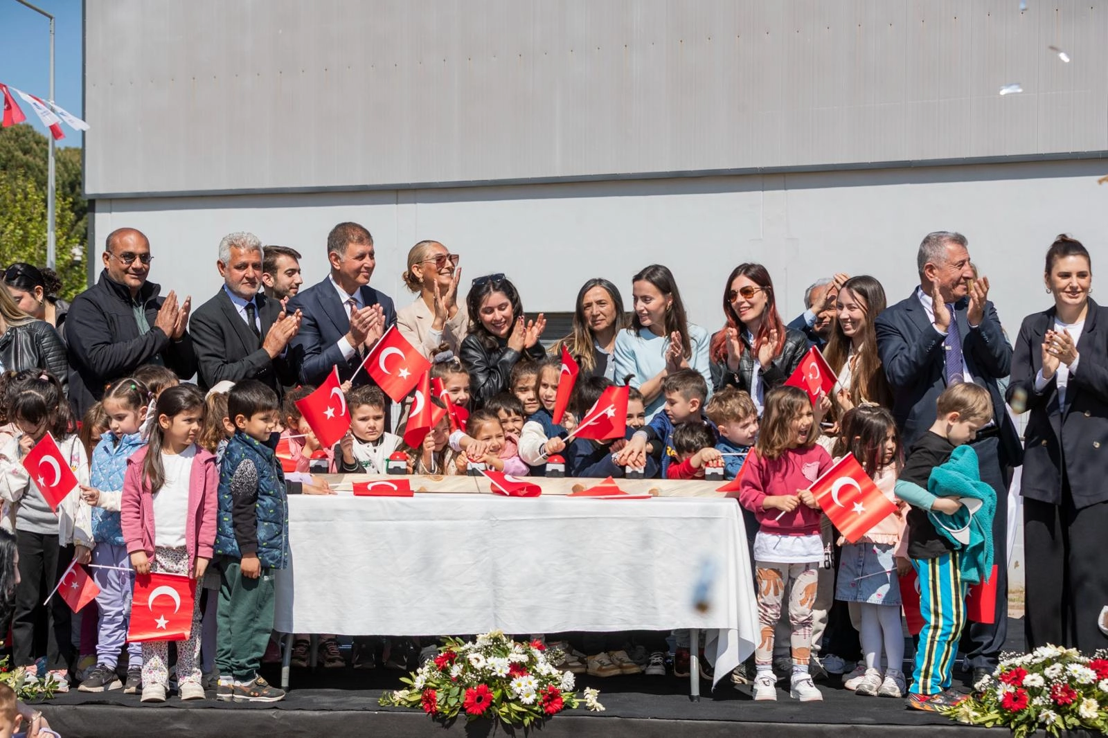 İzmir Güzelbahçe’de Onur Günay Eğitim Kampüsü Yerleşkesi’ne temel