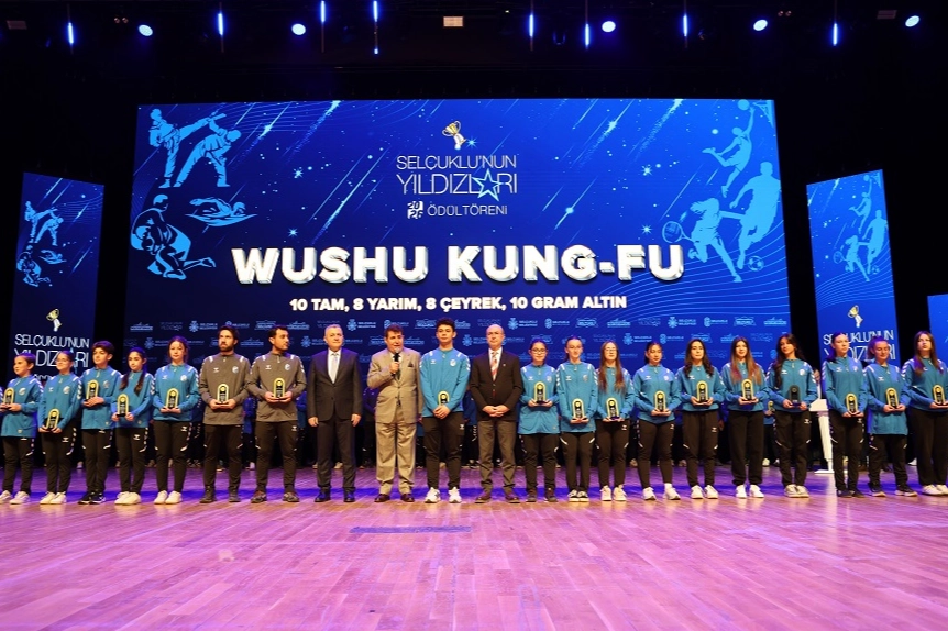 Konya Selçuklu’nun gururlandıran yıldızları ödüllendirildi