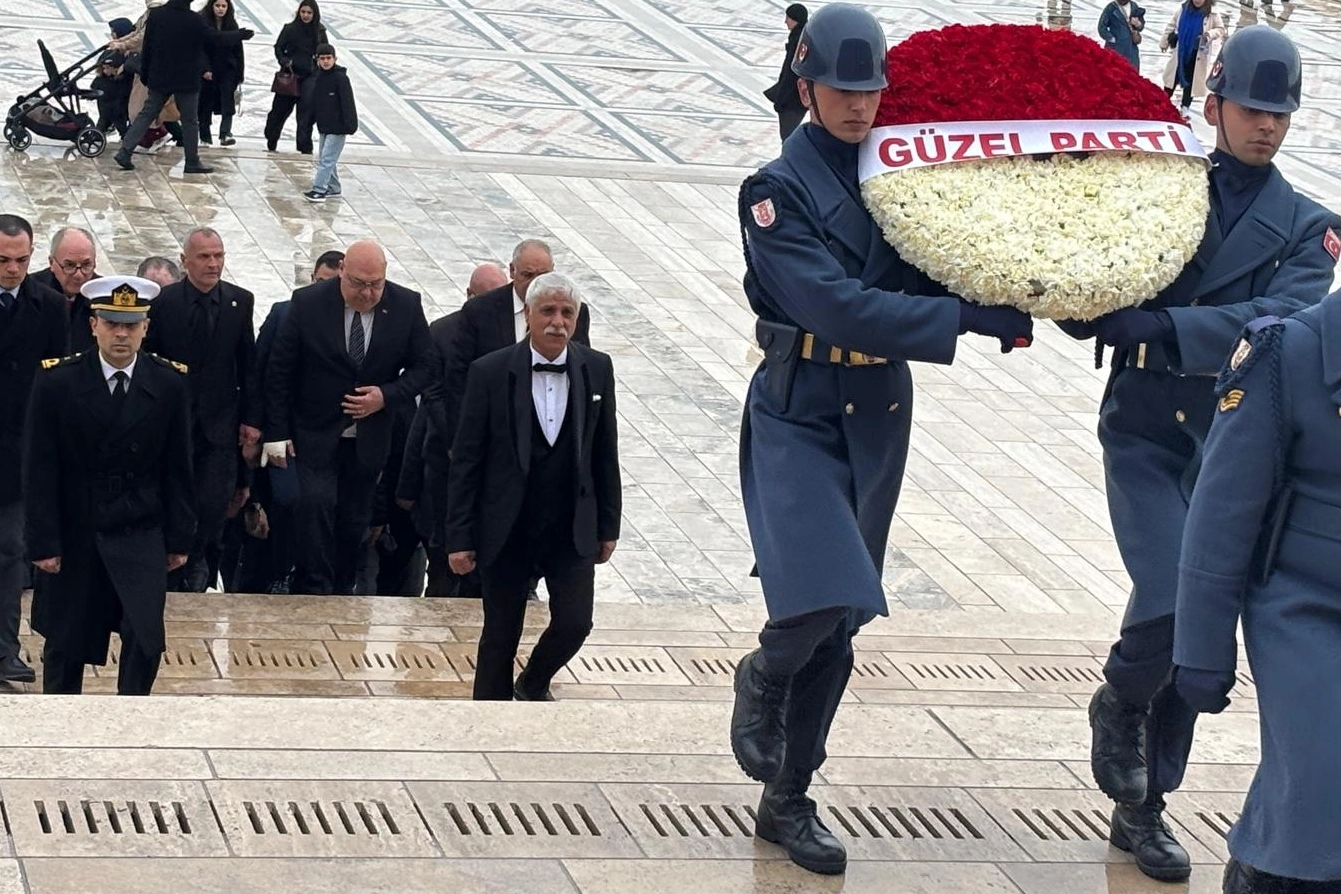 Romanlar ATA’nın huzurunda