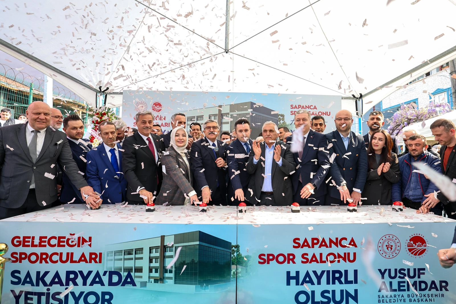Sakarya’da spor hamlesi… Spor Salonu’nda 4. temel Sapanca’ya