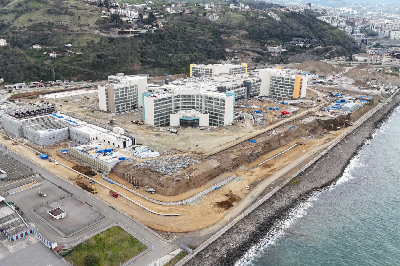 Trabzon’da Şehir Hastanesi’ne sağlam altyapı