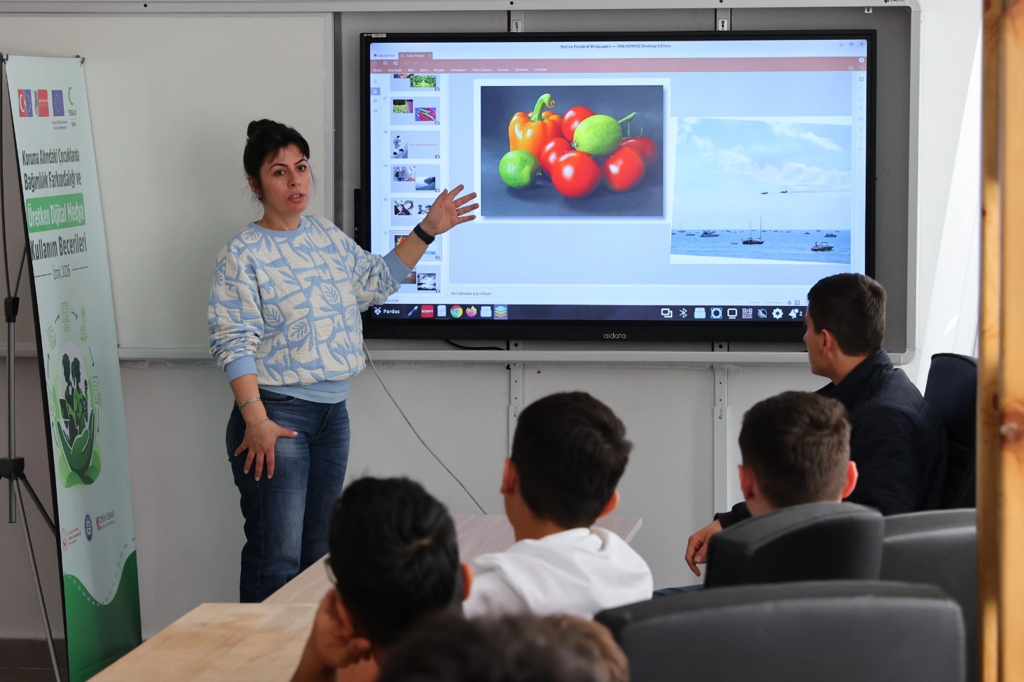 YEŞİLAY İzmir’den çocuklara dijital farkındalık eğitimi