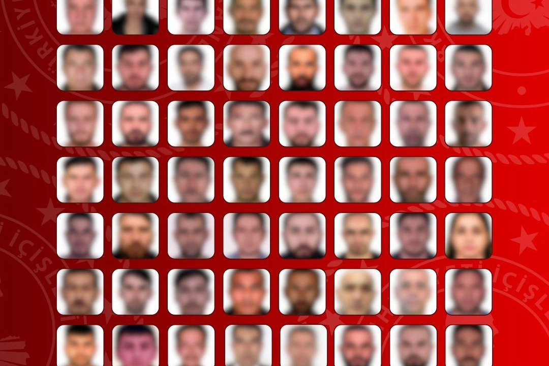 Yurt dışına kaçan 61 suçlu Türkiye’ye getirildi