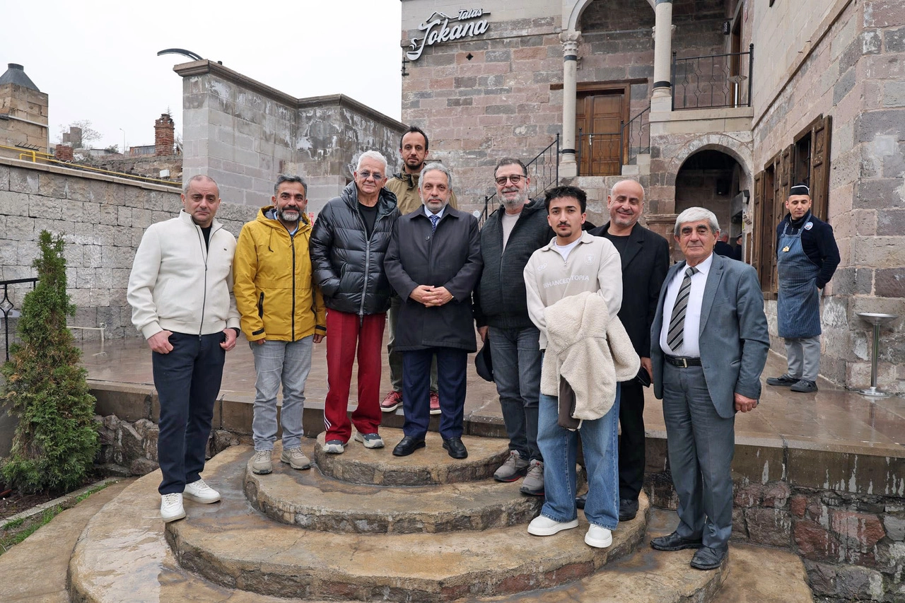 Zafer Algöz’den Kayseri Talas’a tam not