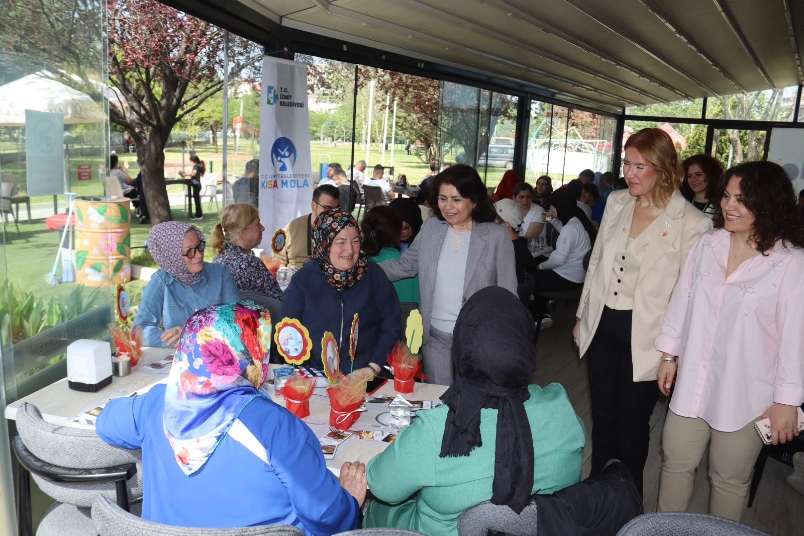 İzmit’te özel gereksinimli bireyler aileleriyle buluştu