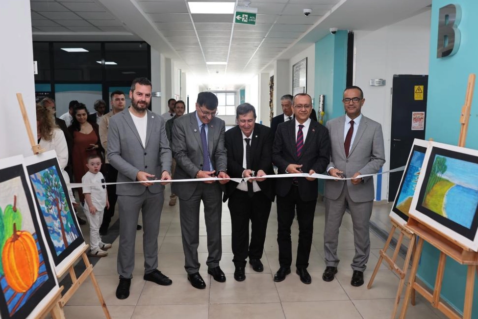 Kütahya’da engelsiz dokunuş sergisi büyük ilgi gördü